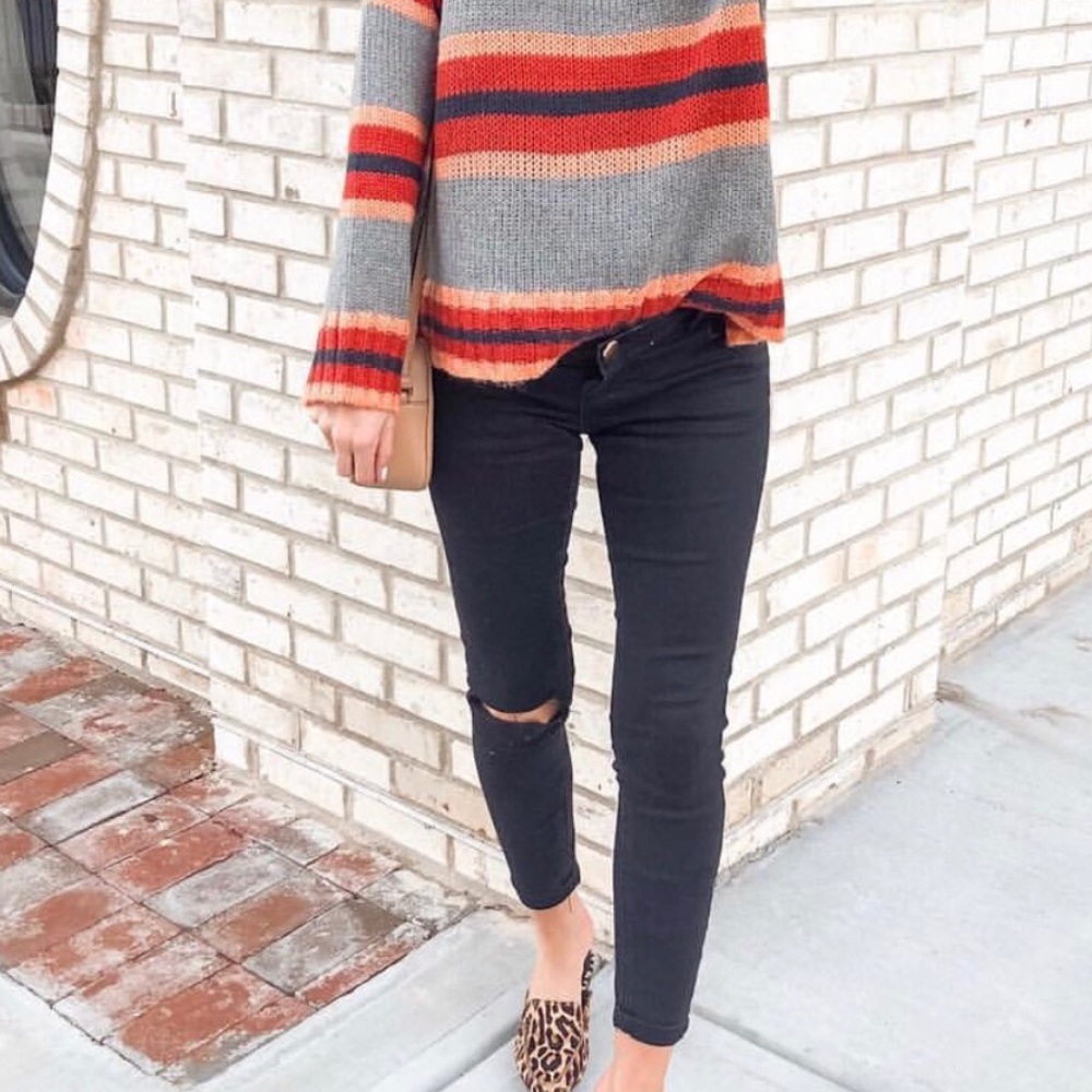 Maternity distressed black pants